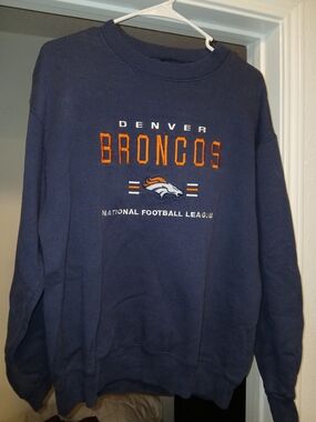 Denver Broncos Vintage Navy Crewneck Sweatshirt